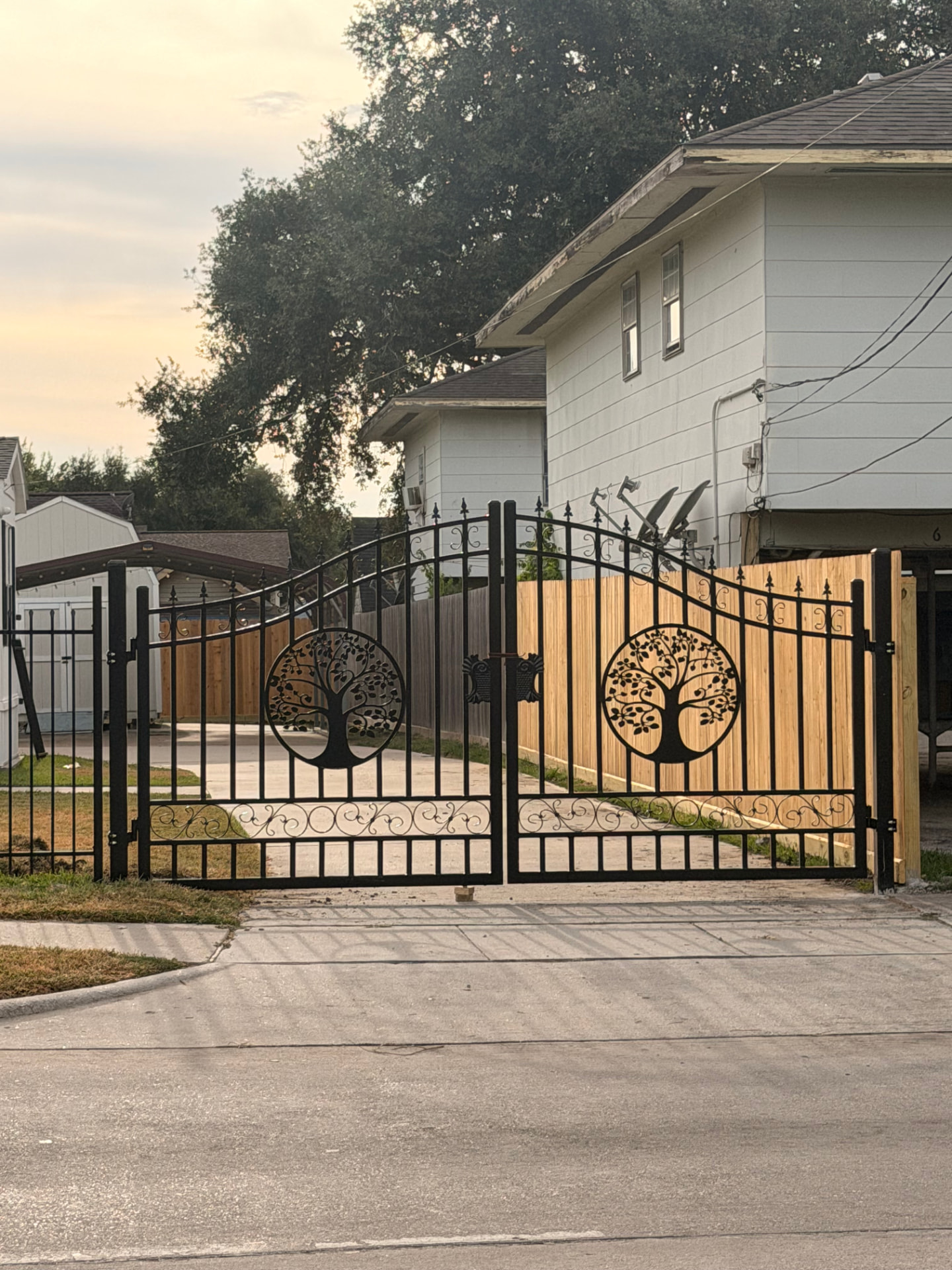 Tree of Life Swing Gate · 14 ft · In Stock